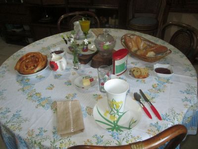 petit déjeuner les Iris.jpg